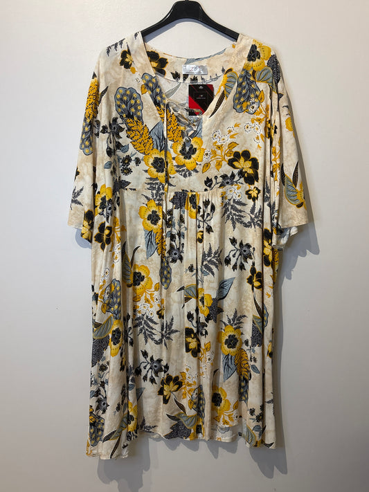 Robe crème à motif