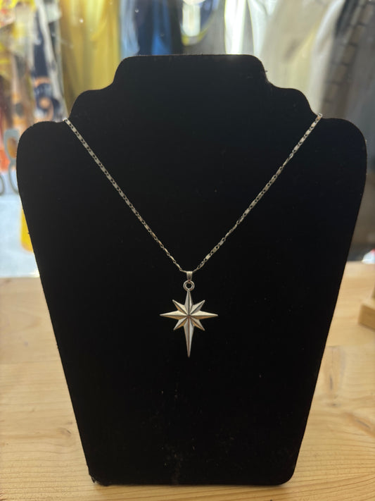 Collier étoile